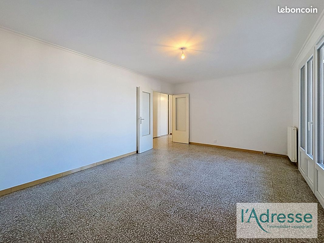 Appartement 2 pièces 58 m² · à Ajaccio · 58 m² · 825 €/mois