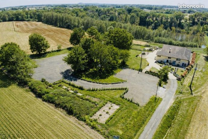 Maison 15 pièces 565 m²