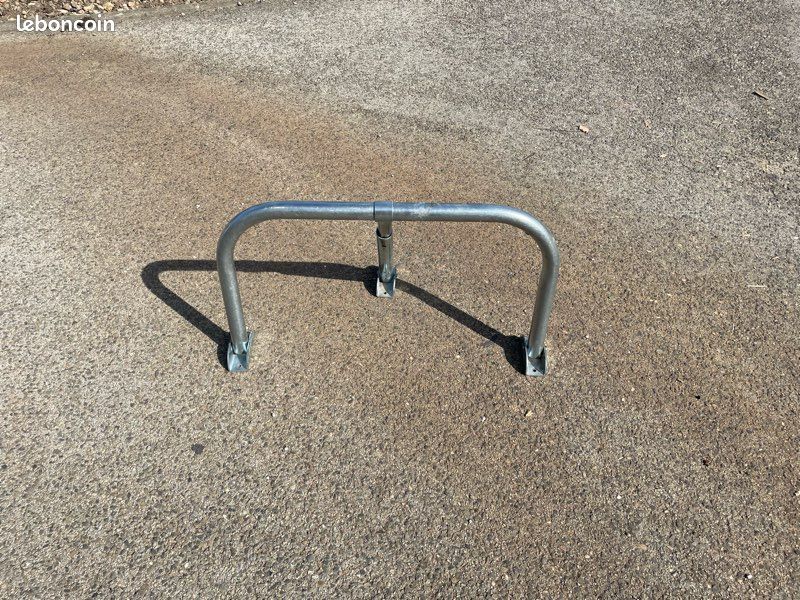 Arceau bloc parking (image 1)