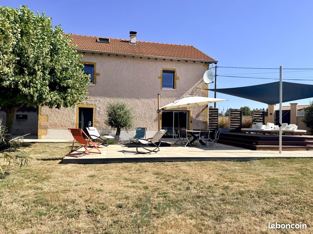 Maison 4 pièces 136 m² · à Fleury-la-Montagne · 136 m² · 305 000 €
