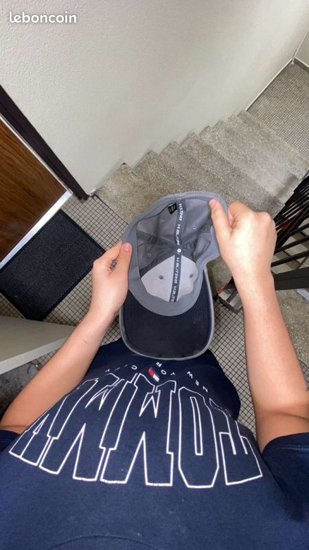 Casquette Ă vendre pas cher du under armour đ (image 3)