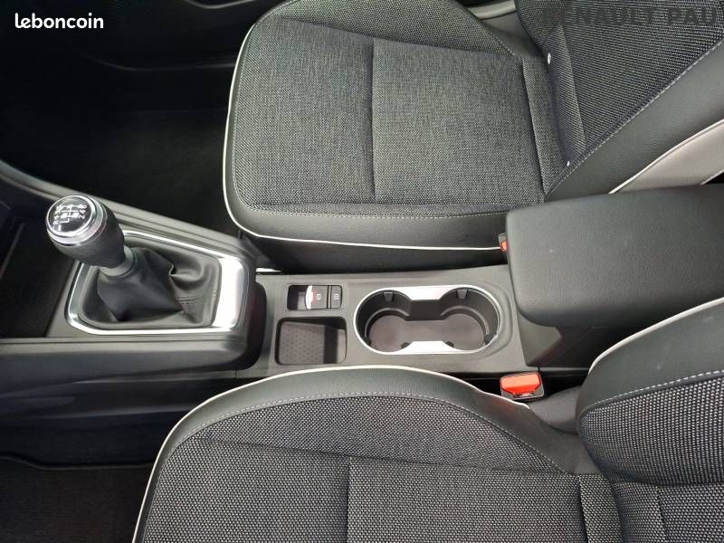 Renault Captur mild hybrid 140 Techno (image 22)