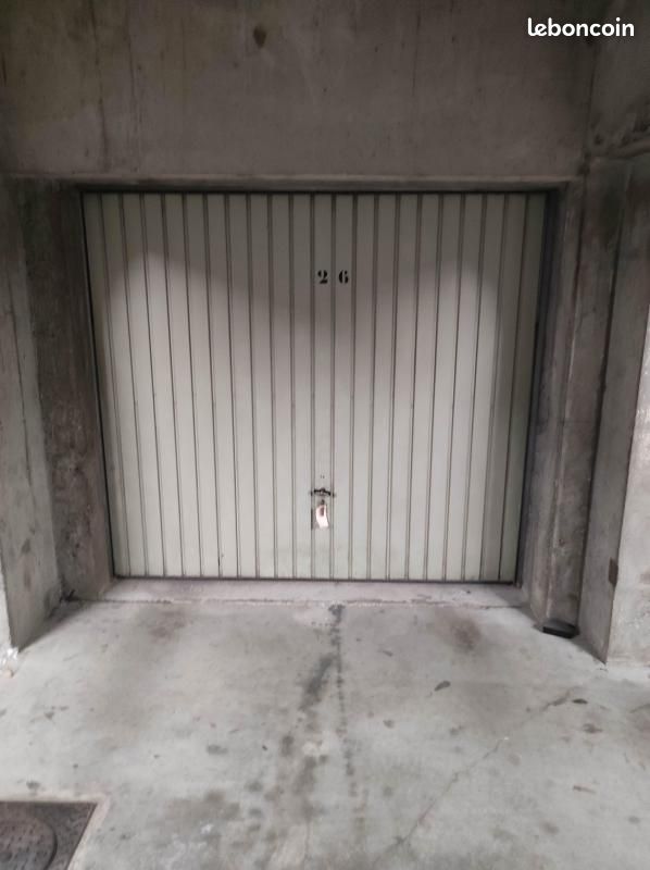 Parking 13 m² · à Saint-Étienne · 13 m² · 71 €/mois