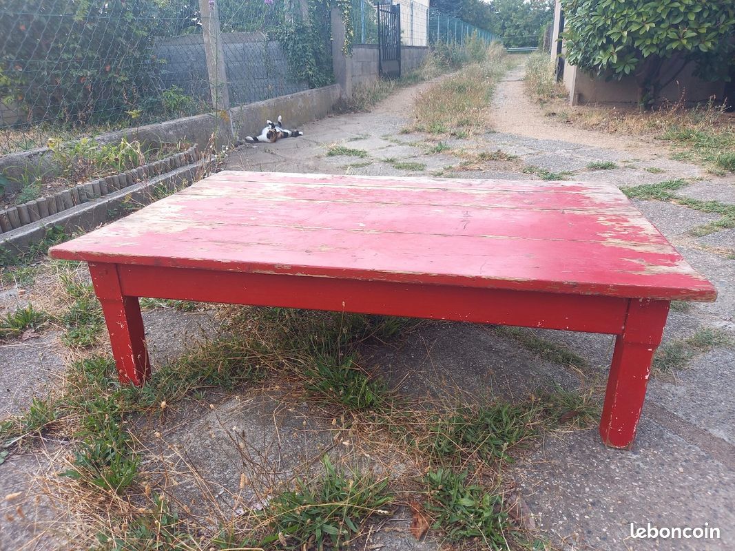 Table basse pour extérieur (image 1)