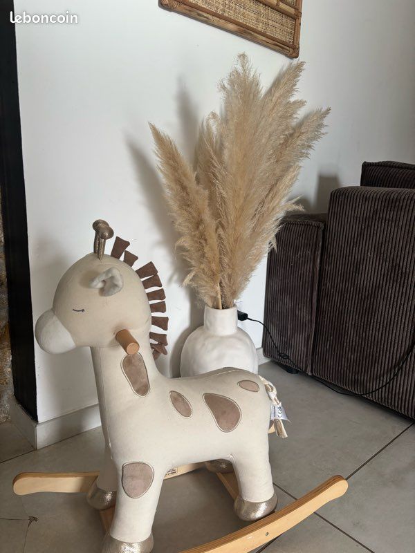 Cheval à bascule enfant (image 1)