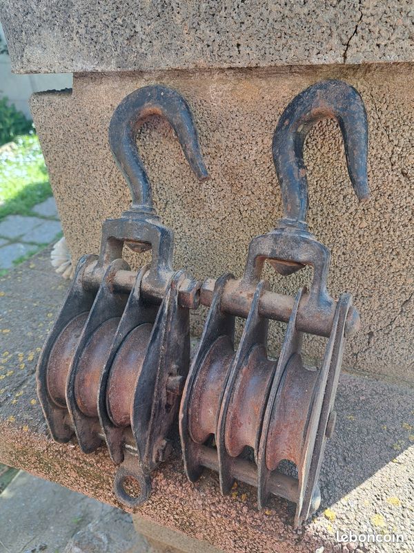 Lot de deux poulies (image 1)