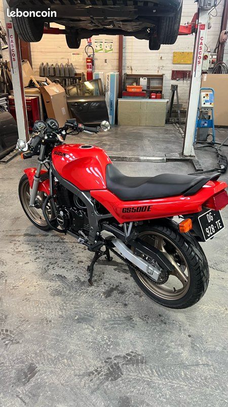 Carénage Arrière Droit Pour Suzuki GS 500 (2001+) – Pièce D'occasion TECNO MOTO (Italie)