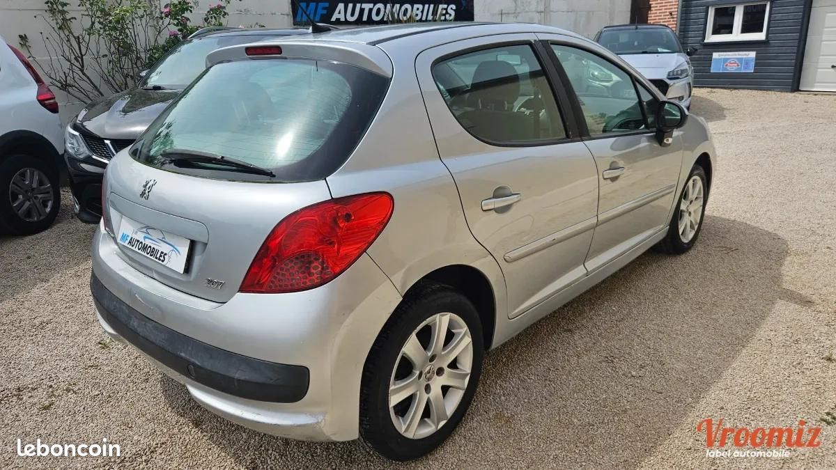 Peugeot 207 1.6 hdi 110 cv POUR EXPORT 5 portes "Embrayage + distribution + amortisseurs remplacées" (image 11)