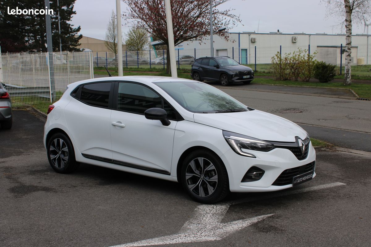 Renault clio v business tce 100cv bvm6 essence/gpl (image 2)