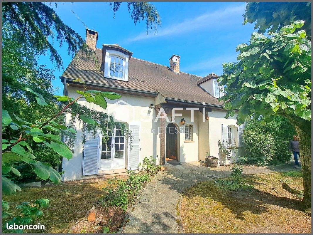 Maison 6 pièces 113 m² · à Frépillon · 113 m² · 446 000 €