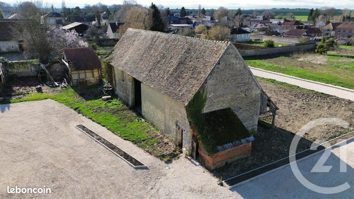 Maison 1 pièce 130 m² · à Vesly · 130 m² · 169 000 €