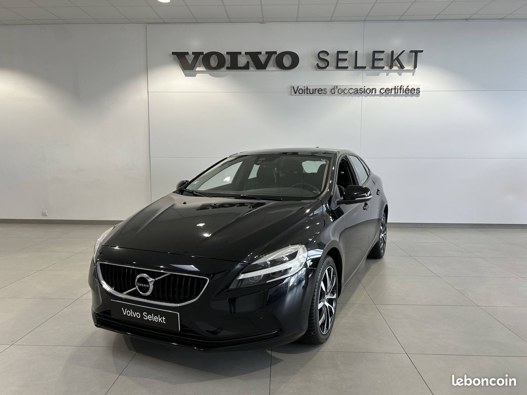 VOLVO V40 T2 122 ch Geartronic 6 Signature Edition (image 1)