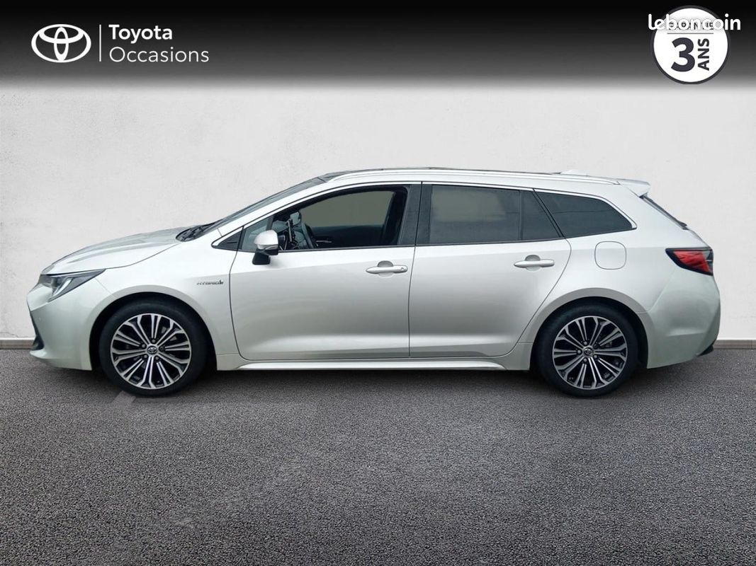 Toyota Corolla Touring Spt 184h Design MY21 (image 3)
