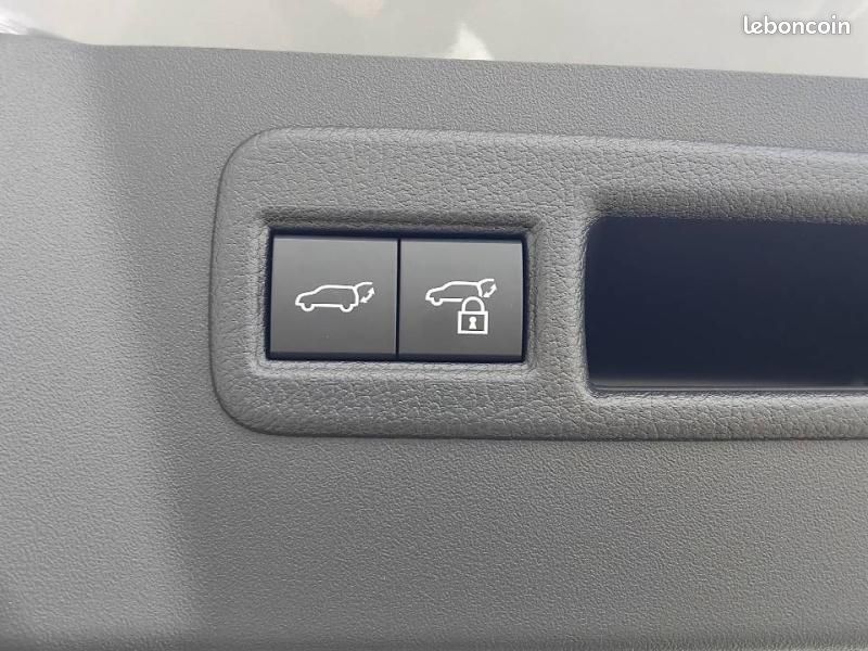 Toyota C-HR+ 224ch 77kWh Design Grande Autonomie (image 17)