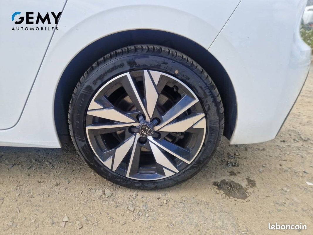 PEUGEOT 308 PHEV 180 e-EAT8 Active Pack (image 11)