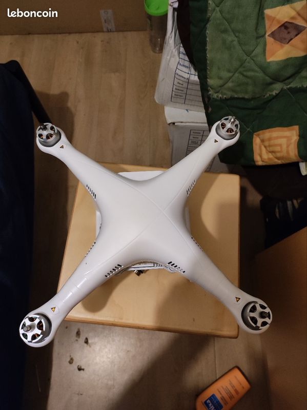 Drone dji phantom 3 professional edition limitée (image 2)