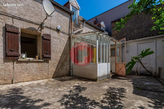 Maison 6 pièces 102 m² — 1