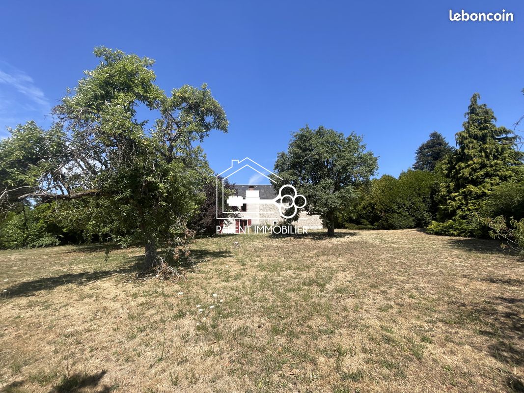Maison 5 pièces 127 m² · à Saint-Agnant-de-Versillat · 127 m² · 160 500 €