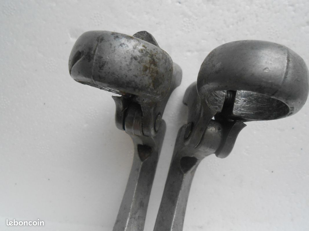 Paire de leviers de freins CLB vélo course enfant vintage ancien