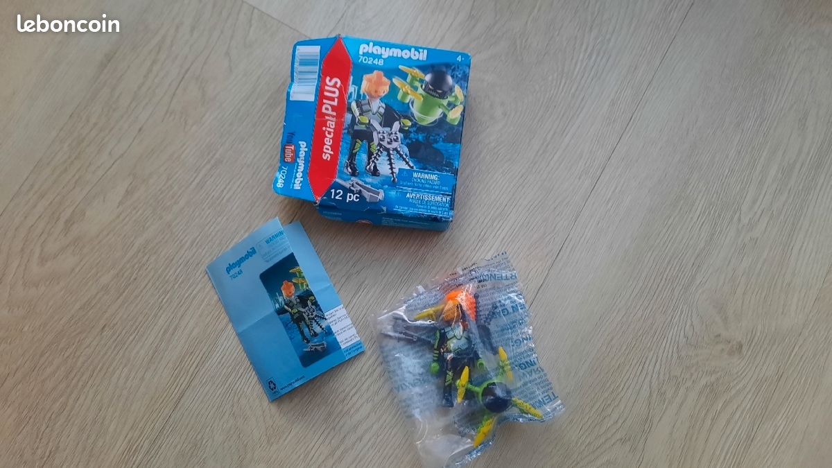 Playmobil 70248 - Agent avec drone (image 2)