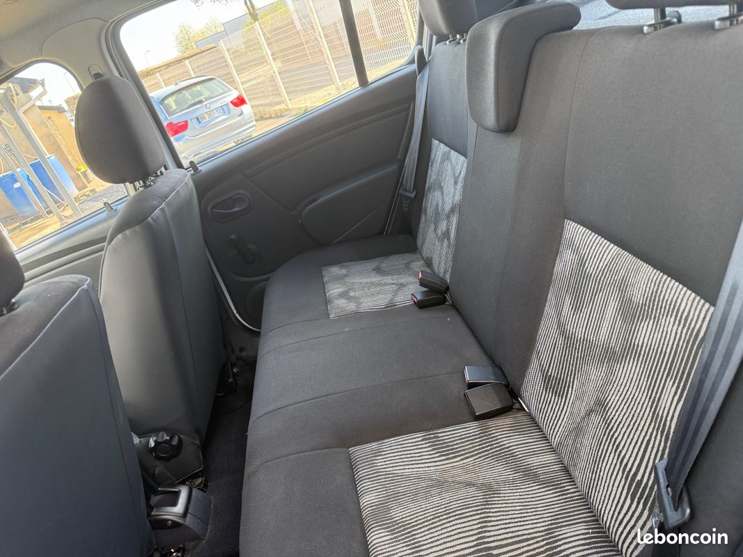 Dacia Sandero 1.5 Dci 70 Ambiance + Première Main (image 5)