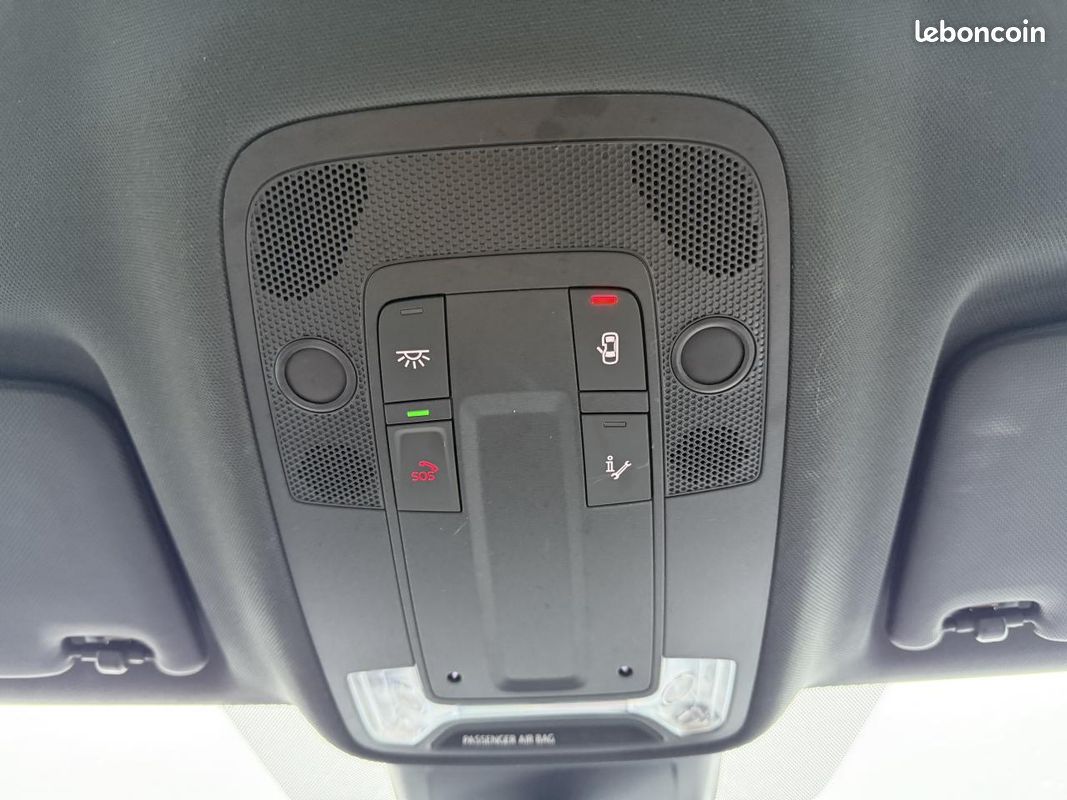 AUDI Q3 45 TFSIe 245 ch S tronic 6 S line (image 26)