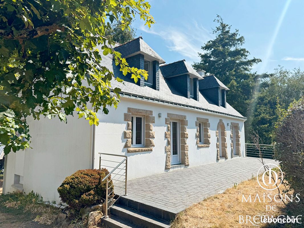 Maison 10 pièces 137 m² · à Moëlan-sur-Mer · 137 m² · 477 940 €