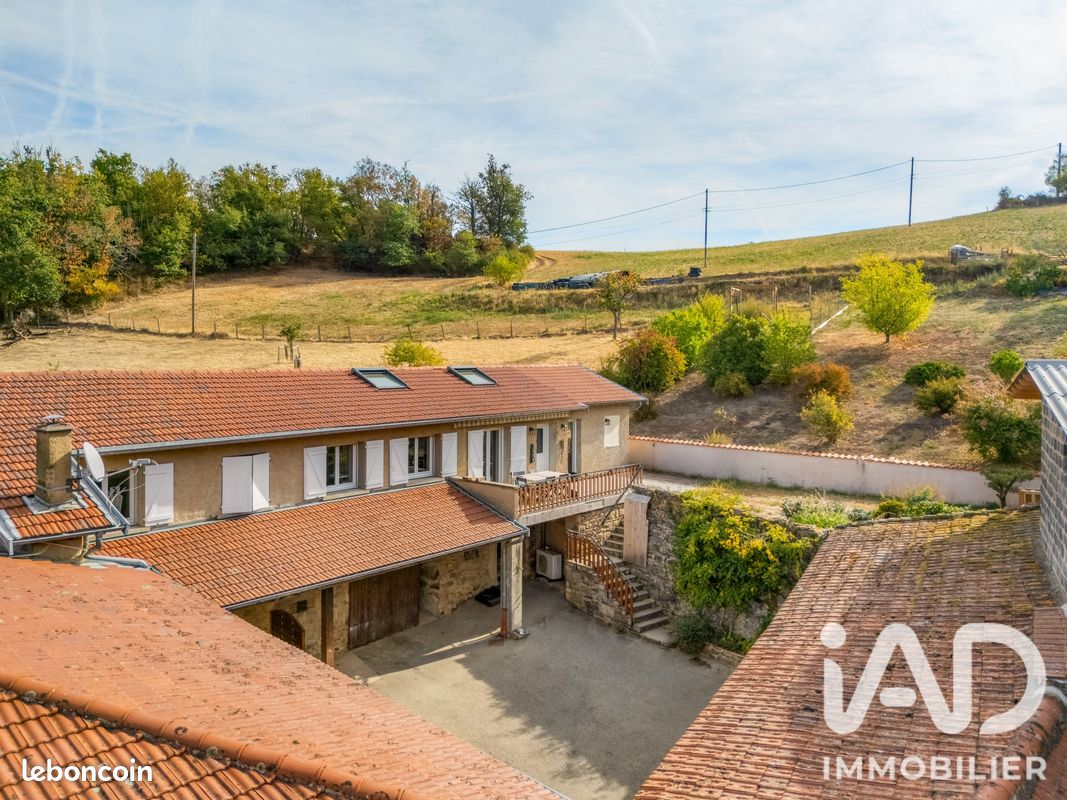 Maison 4 pièces 107 m² · à Vaugneray · 107 m² · 530 000 €