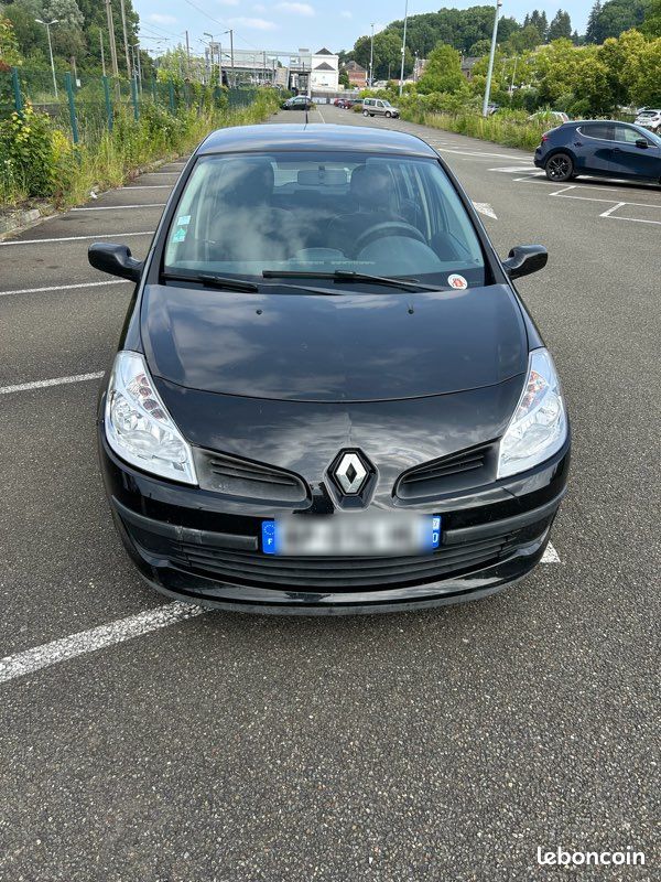 Clio 3 (image 1)