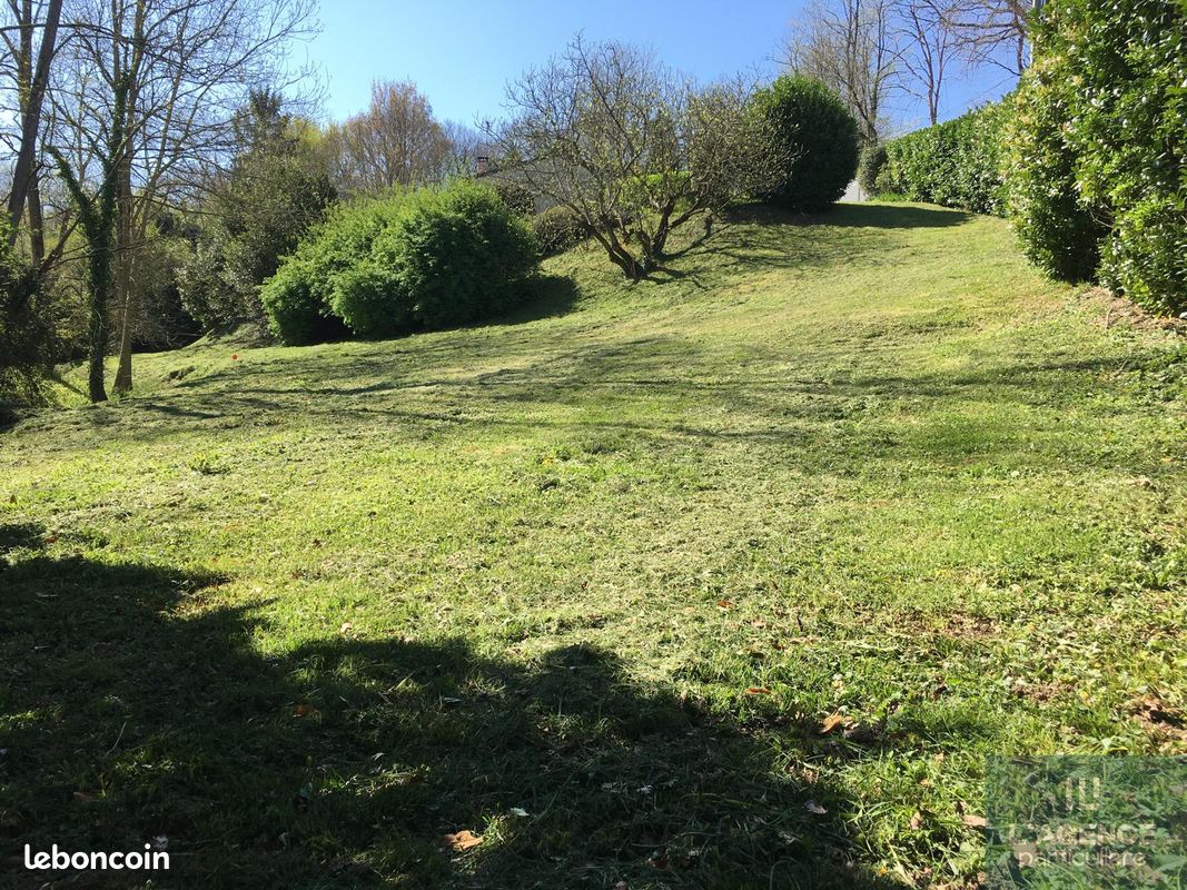 Terrain 800 m² · à Castanet-Tolosan · 800 m² · 139 950 €
