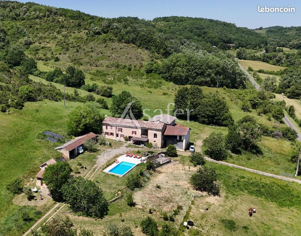 Maison 8 pièces 385 m² · à Mirepoix · 385 m² · 819 000 €