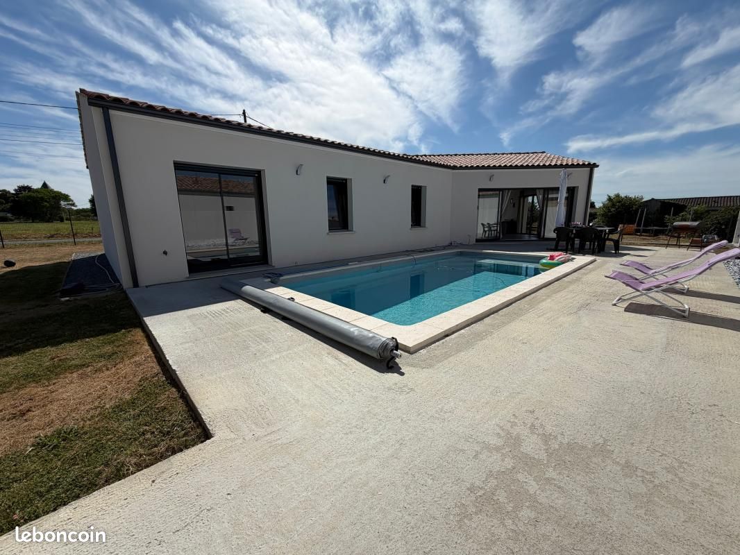 Maison 4 pièces 125 m² · à Écurat · 125 m² · 369 990 €