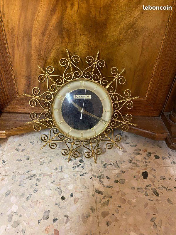 Pendule Kiplé Années 70 - Hauteur 30 Cm - Alu Brossé Noir Et Argent - Occasion