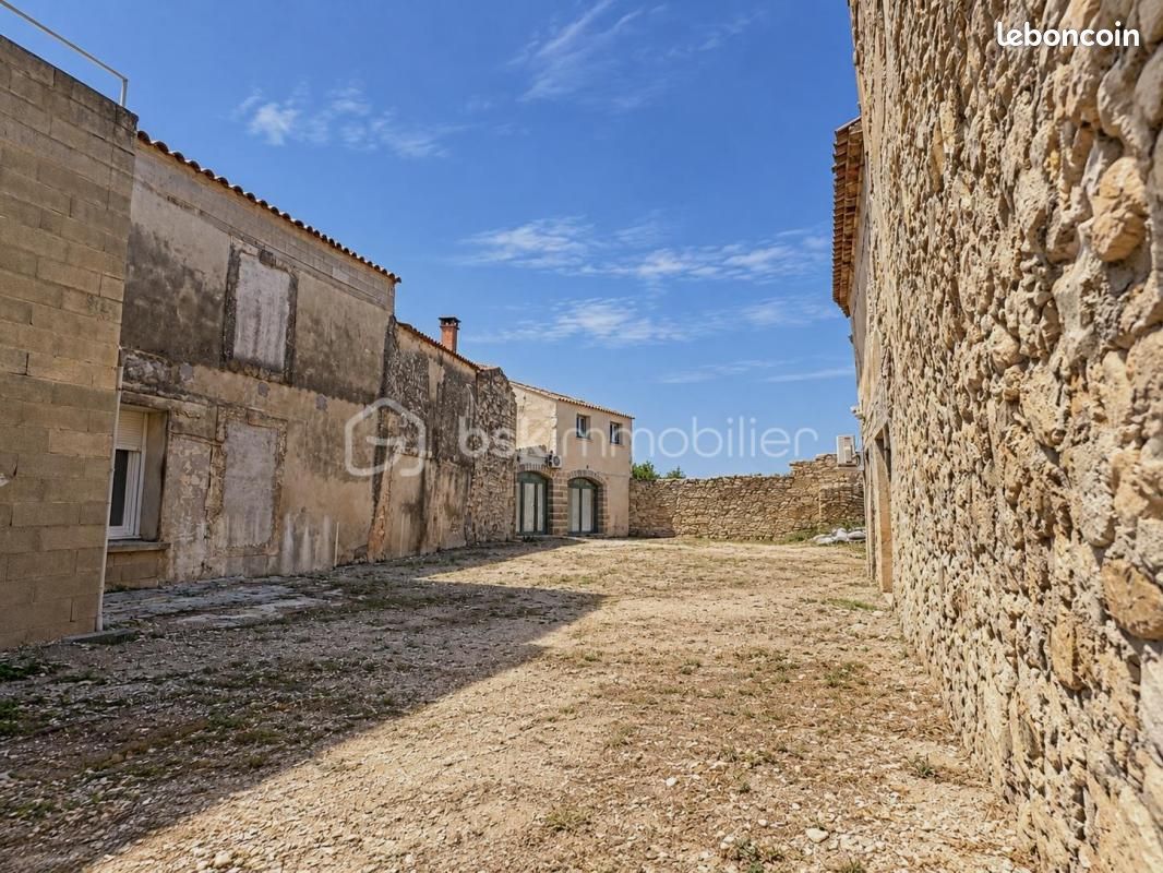Maison 7 pièces 260 m² · à Mudaison · 260 m² · 749 000 €