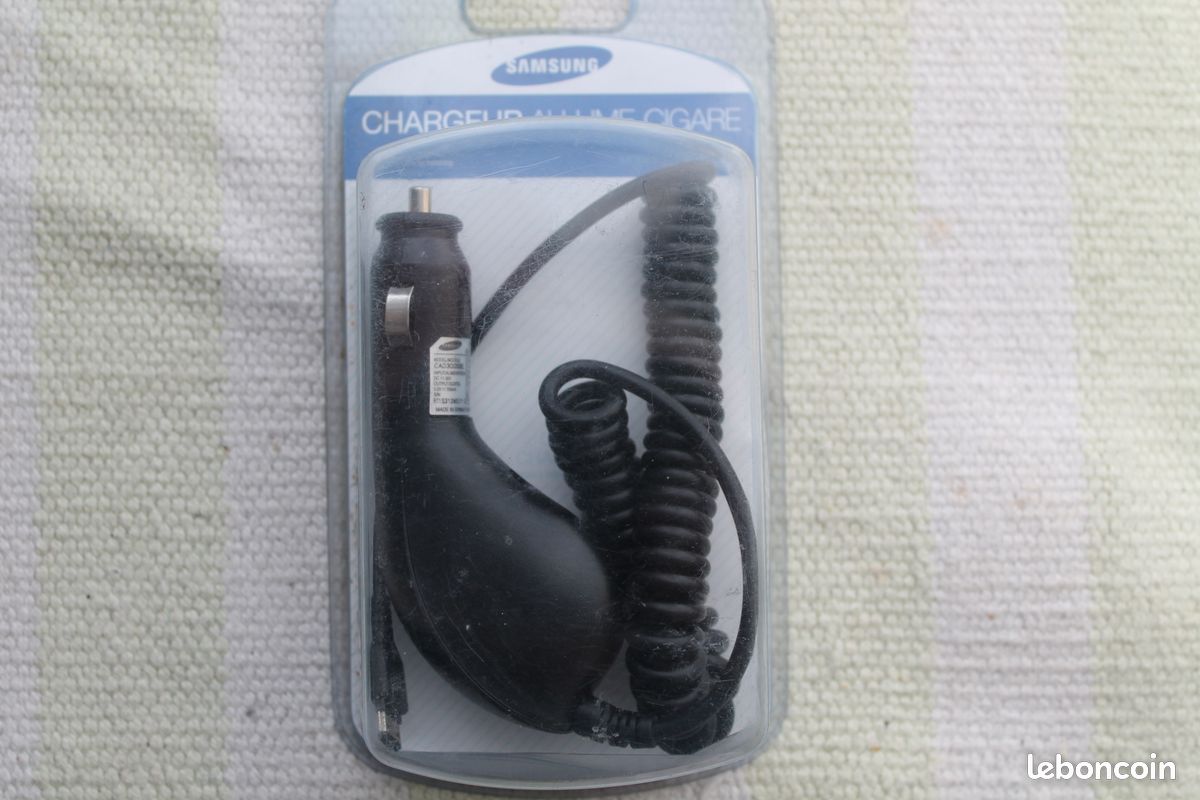 Chargeur allume cigare samsung neuf (image 1)