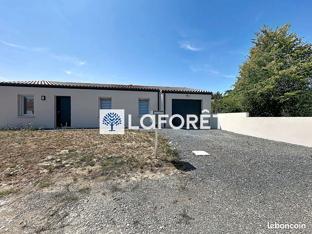 Maison 4 pièces 89 m² · à Voulmentin · 89 m² · 820 €