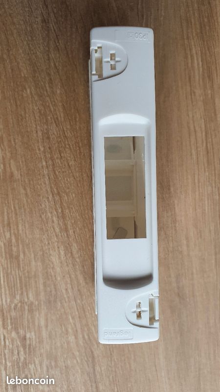 Coffret saillie legrand (image 2)