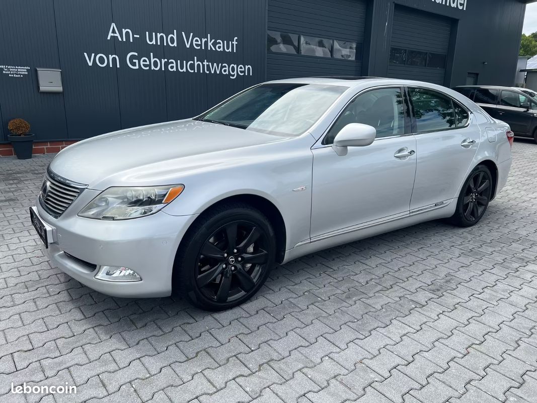 Lexus LS 600H L Ambience 5.0 V8 394CH - Historique D'Entretien Complet - Toit Pano - Cuir Chauffants - Sièges Mémoire - 158000KM (image 1)