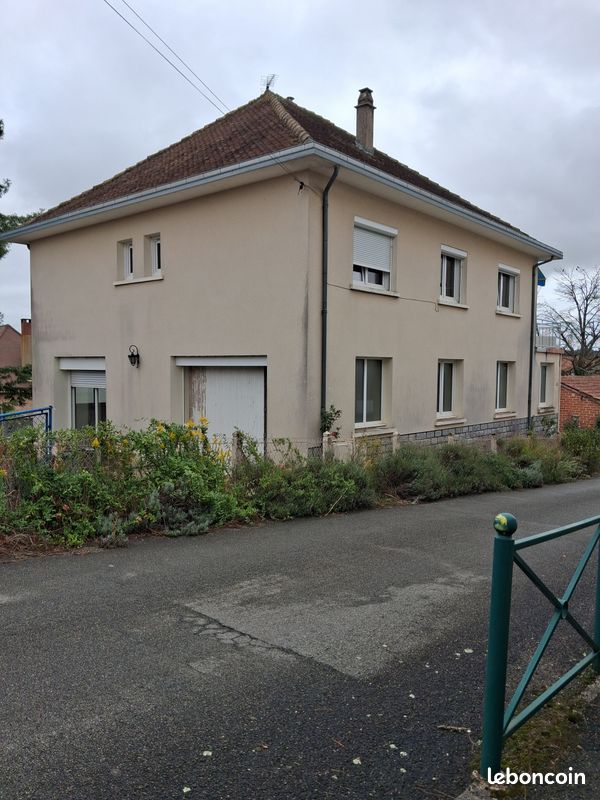 Maison 4 pièces 98 m² · à Nexon · 98 m² · 145 000 €
