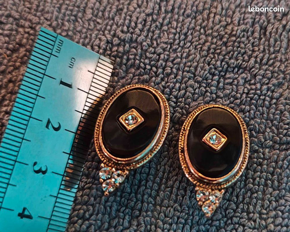 Boucles d'oreilles clips sphère argentée 90s