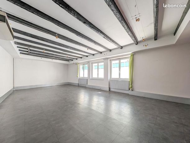 Maison 3 pièces 205 m²