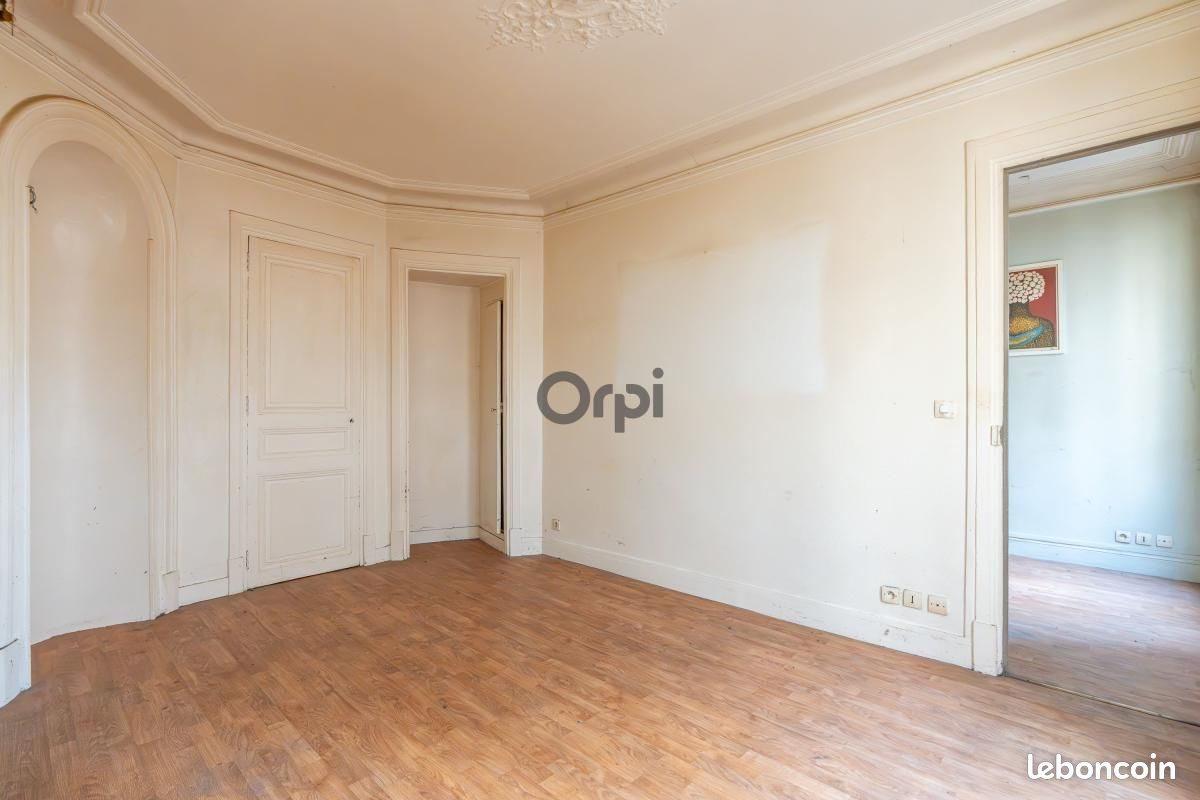 Appartement 2 pièces 31 m² · à Paris · 31 m² · 280 000 €