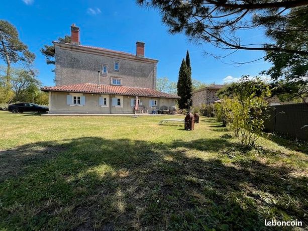Maison 6 pièces 343 m²