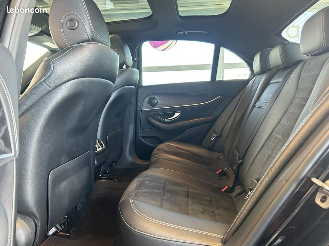 MERCEDES CLASSE E E 220 D - BVA 9G-Tronic BERLINE - AMG Line - TOIT OUVRANT - CAMERA 360 - ENTRETIEN COMPLET - 2EME (image 12)