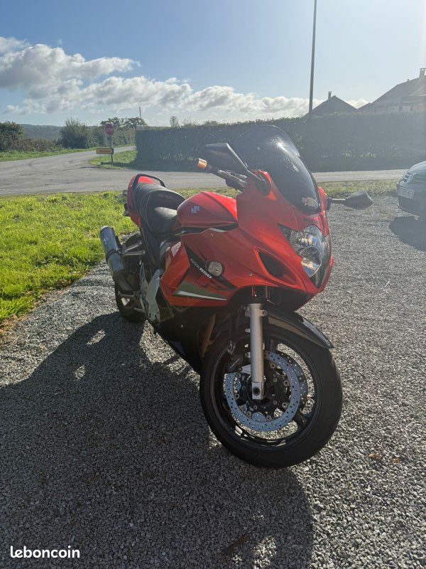 Suzuki 650 gsx f de 2009 (image 1)