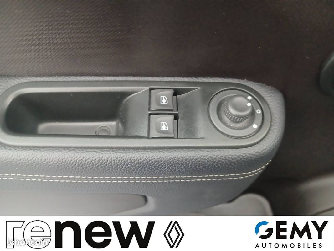 RENAULT Twingo III E-Tech SL Urban Night (image 12)
