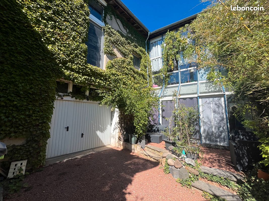 Maison 6 pièces 262 m² · à Dardilly · 262 m² · 650 000 €