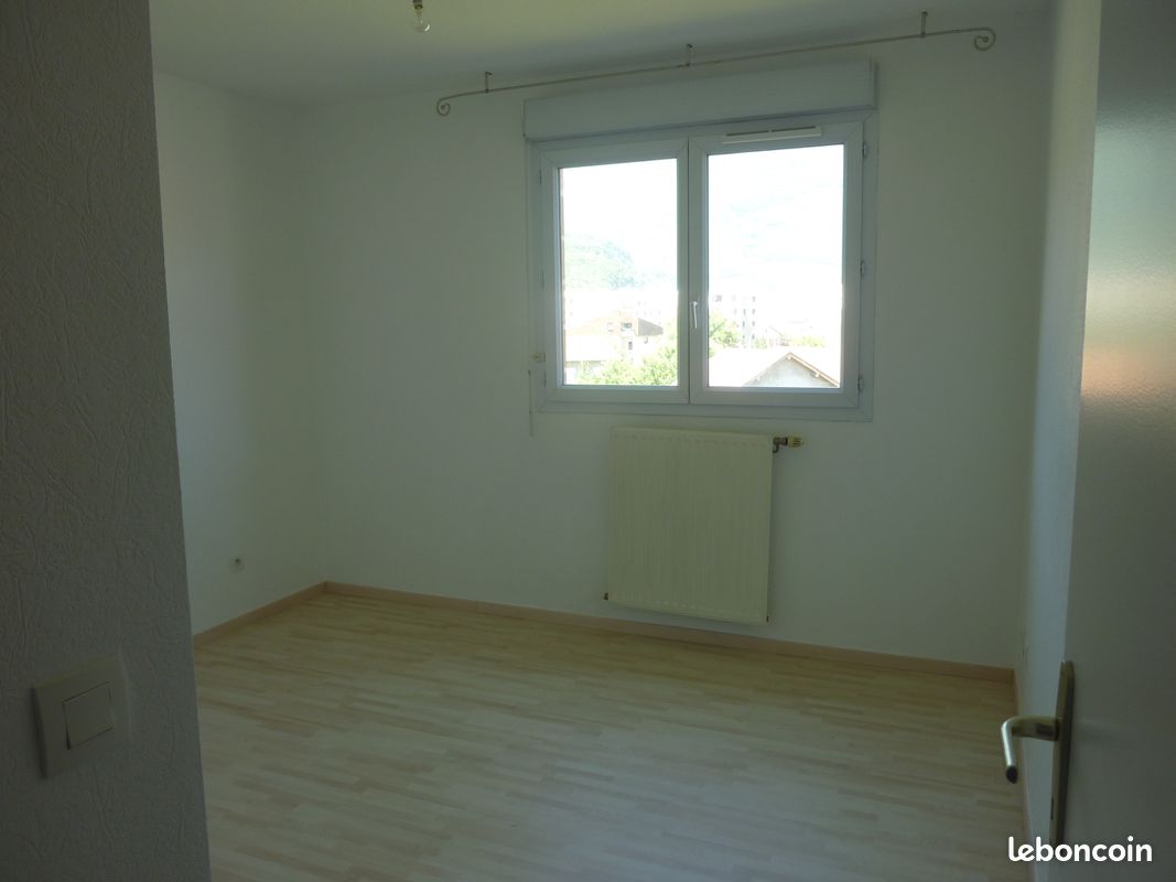 Appartement a louer fontaine - 3 pièce(s) - 65 m2 - Surfyn