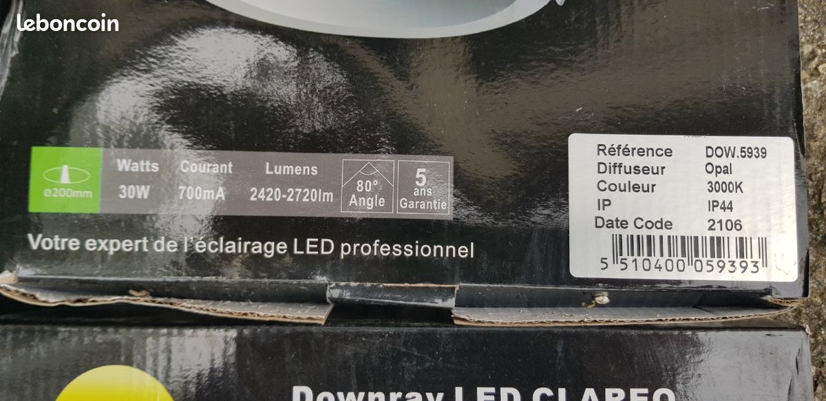 Spot LED grand diamètre (image 2)