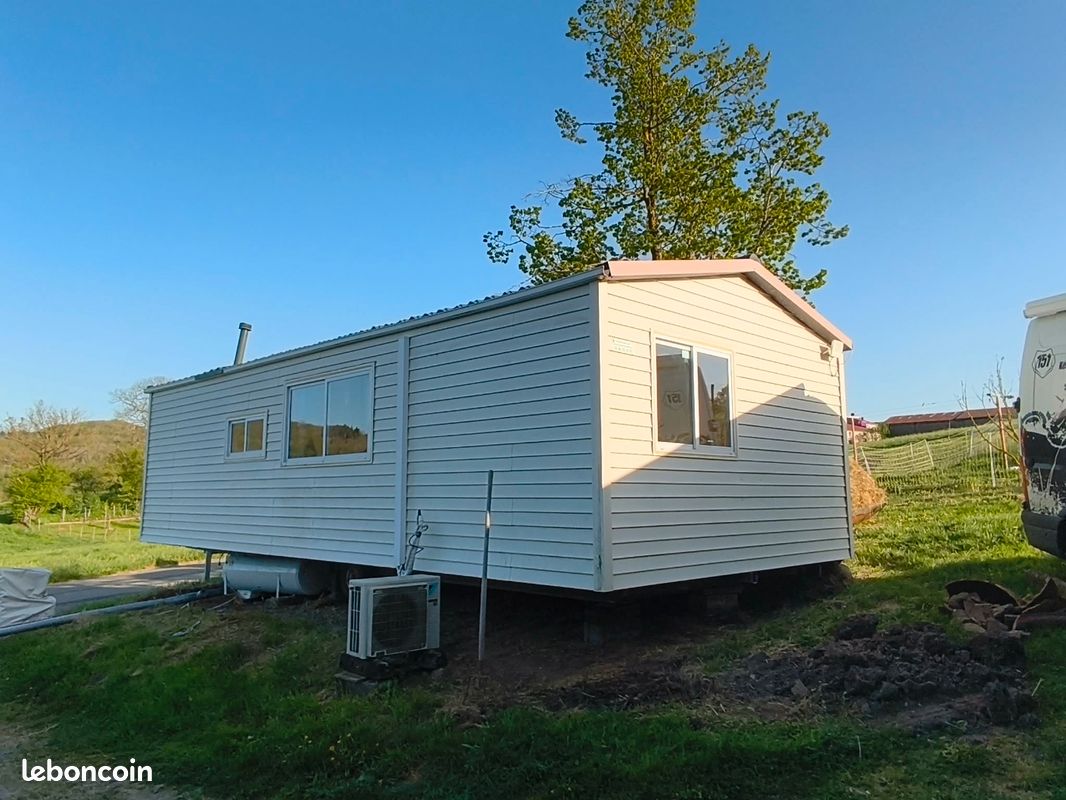 Mobile home (image 1)
